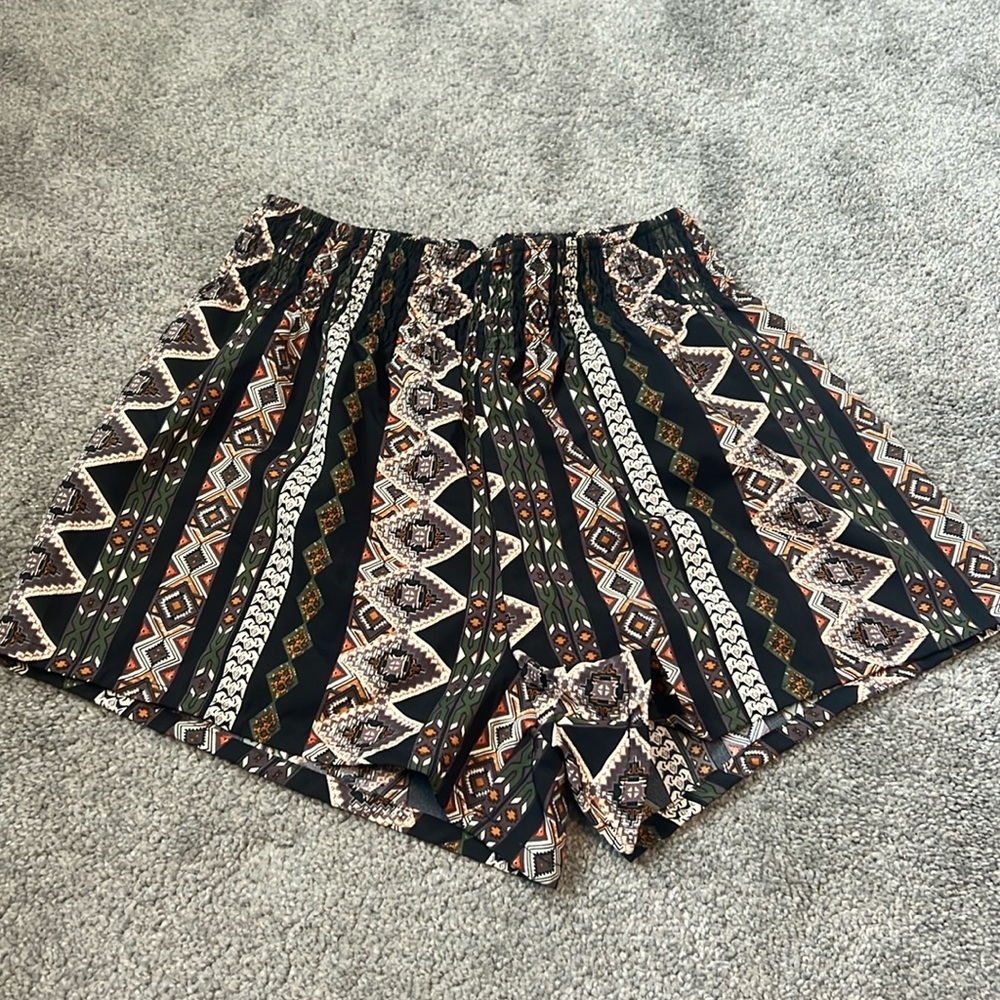 Patterned shorts